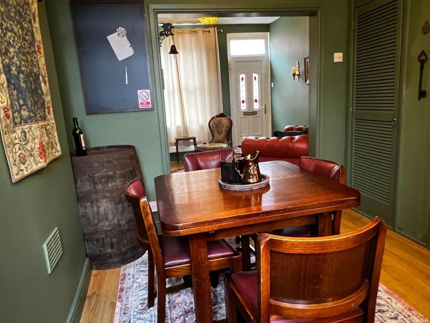Robin'S Hollow: 2Bd Home Near Wrexham Afc Exterior foto